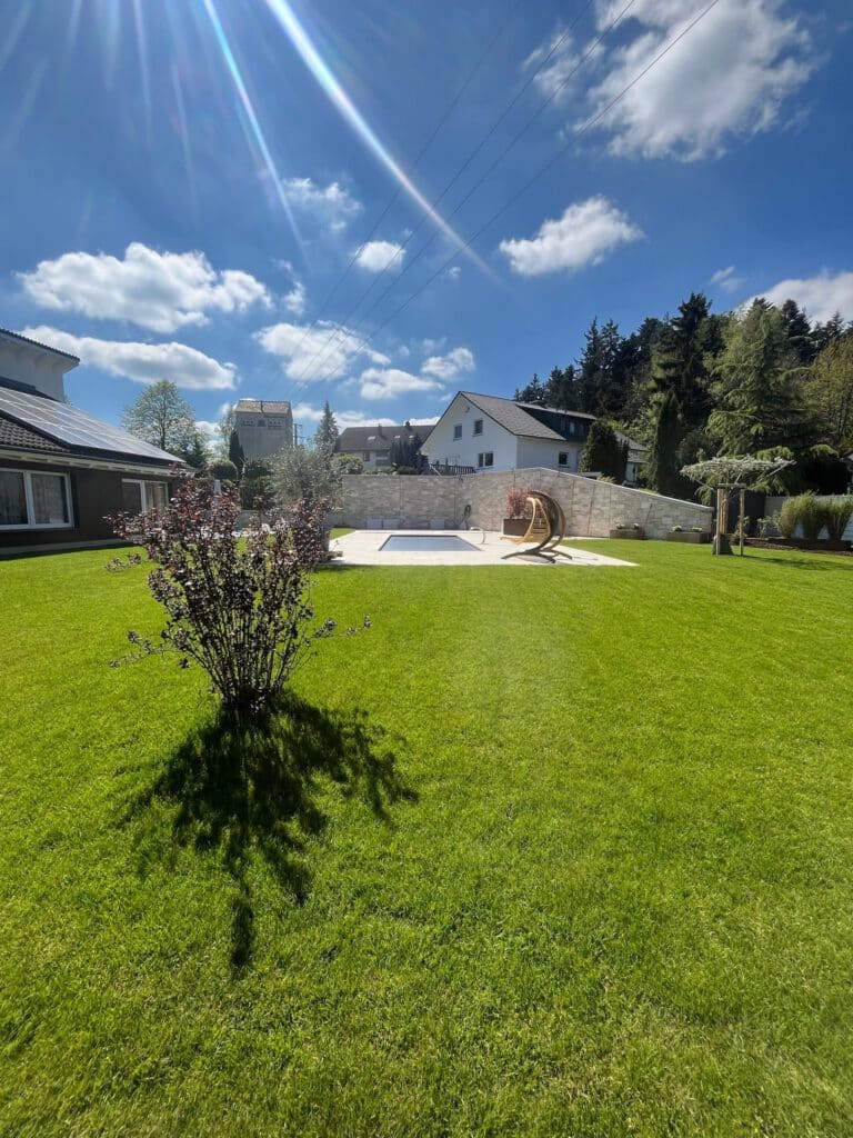 Außenanlage – Garten mit Pool