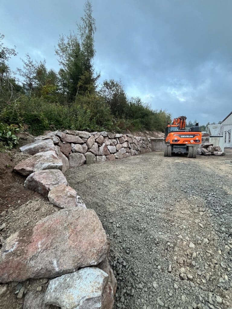 Natursteinmauer