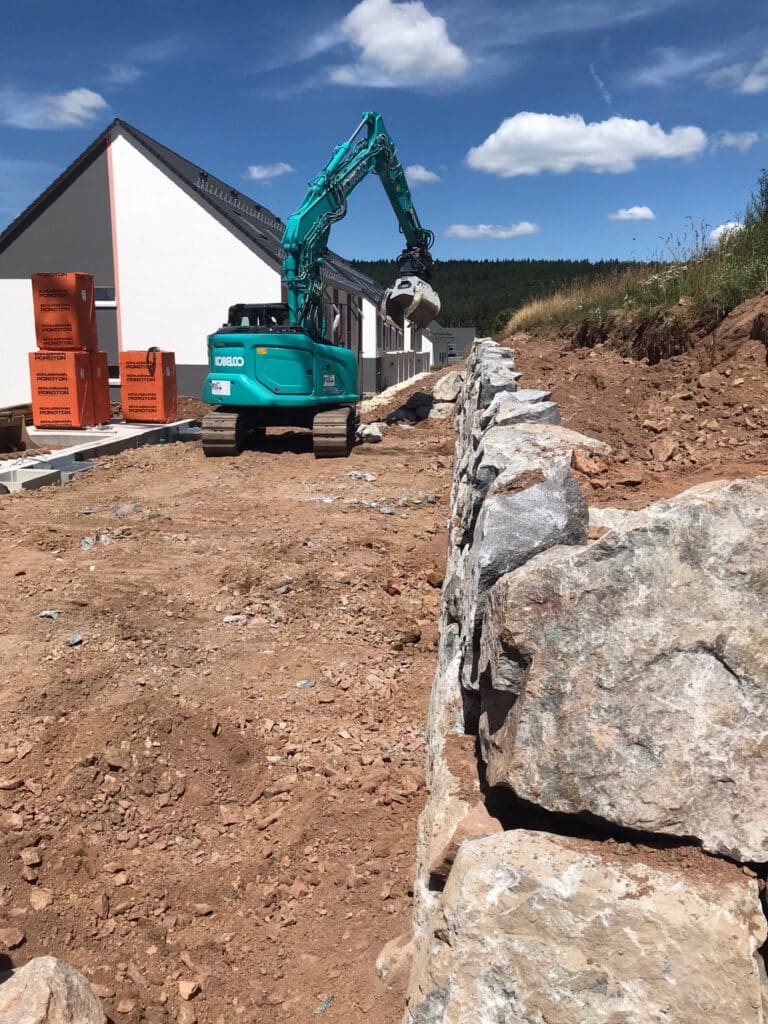 Natursteinmauer